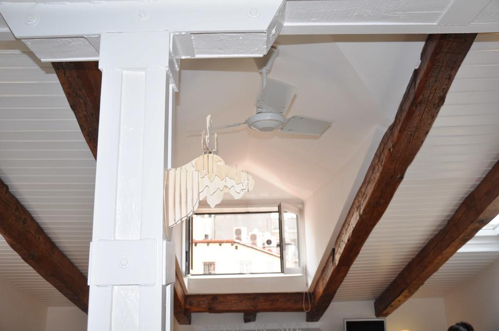Livinginopera Escalinata Apartment *