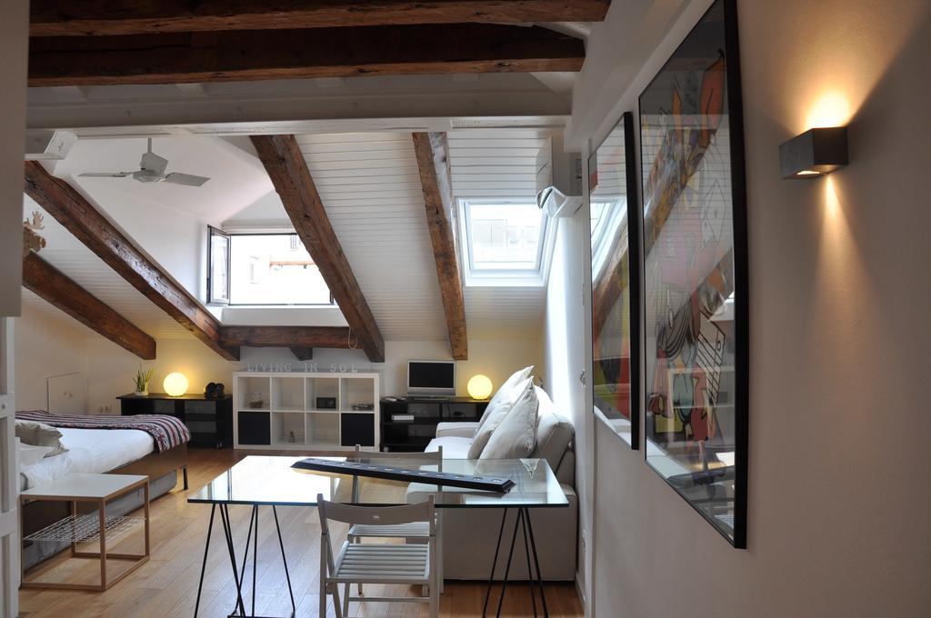 Livinginopera Escalinata Apartment